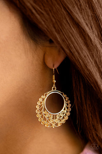 Paparazzi Jewelry & Accessories - Grapevine Glamorous - Gold Earrings. Bling By Titia Boutique