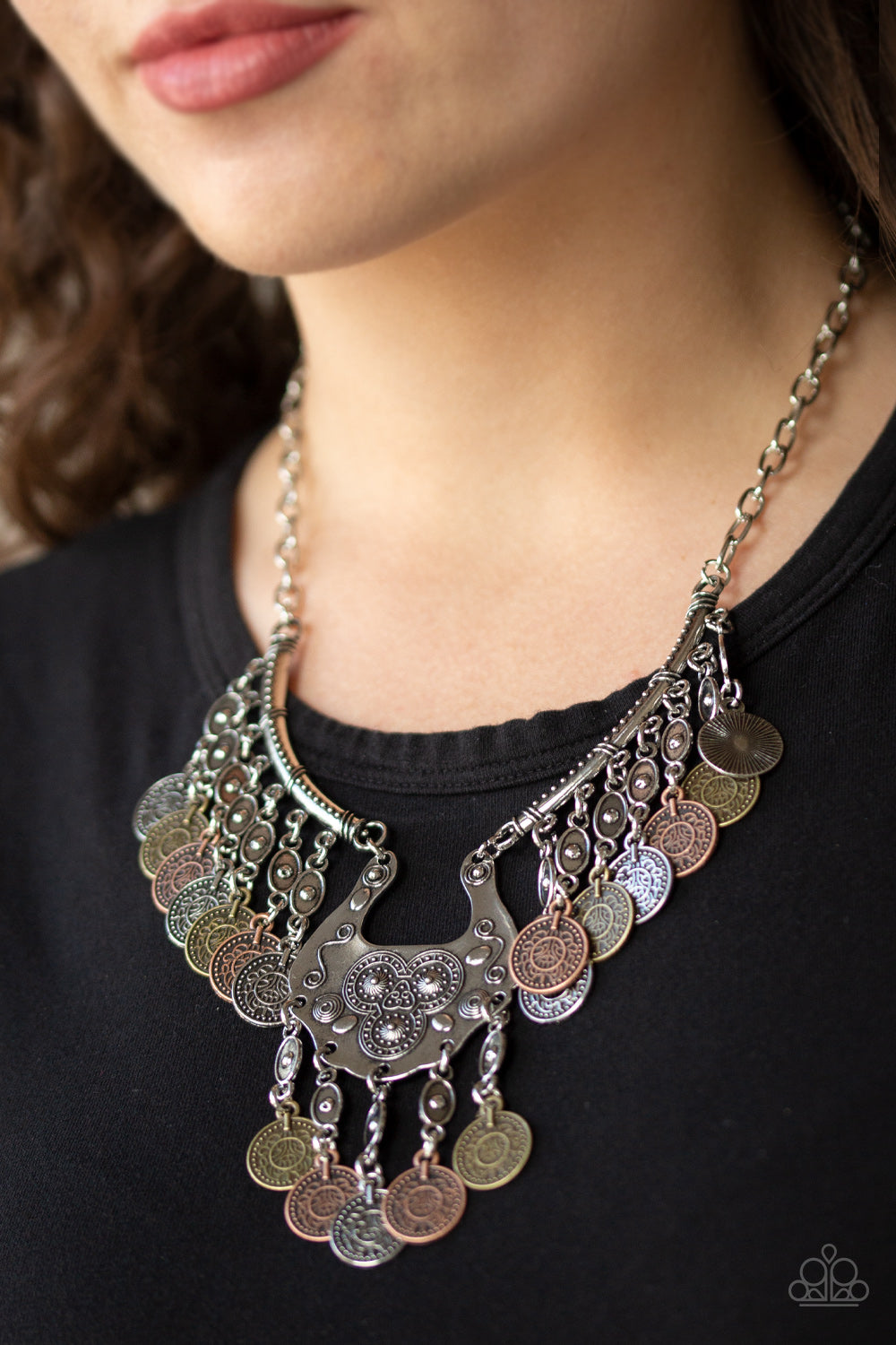 Paparazzi Jewelry & Accessories - Treasure Temptress - Multi Necklace. Bling By Titia Boutique 