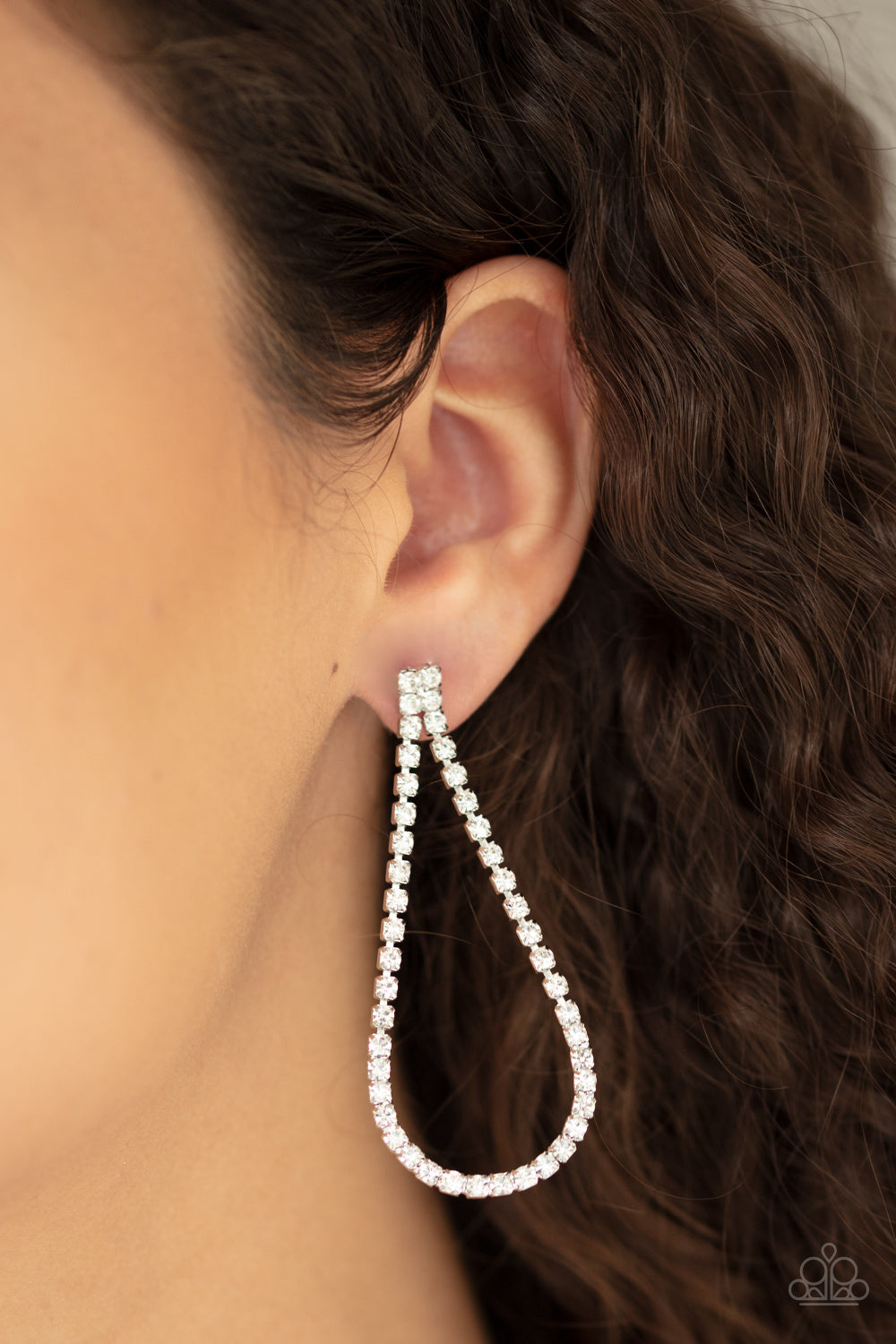 Paparazzi Jewelry & Accessories - Diamond Drops - White Earrings. Bling By Titia Boutique