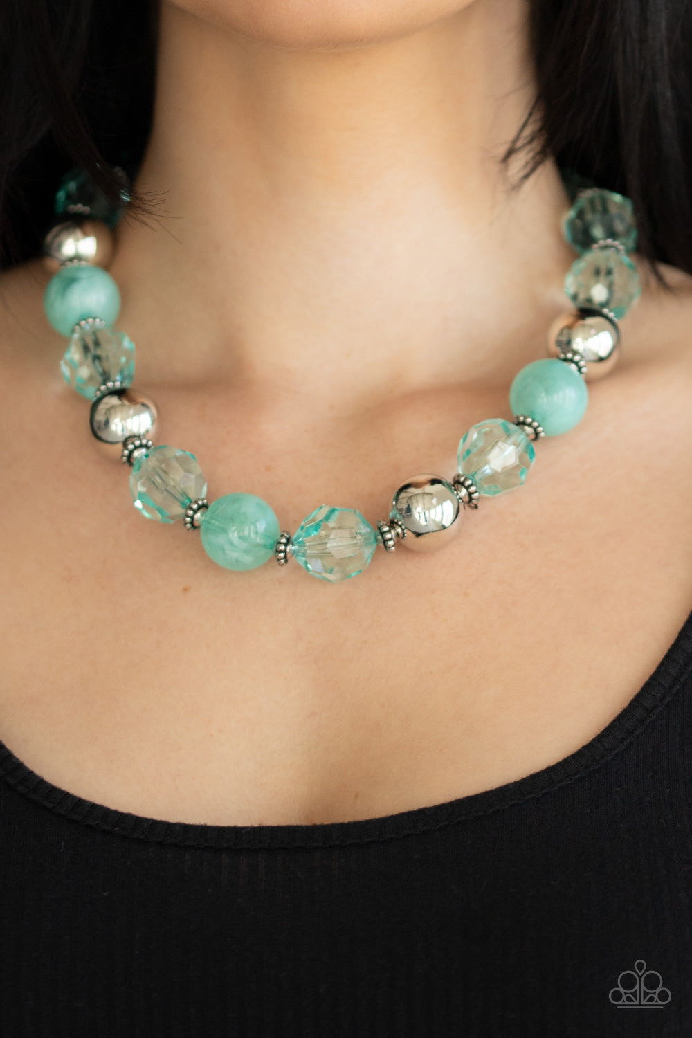 Paparazzi Necklace ~ Colorfully Clustered - Green – Paparazzi Jewelry |  Online Store | DebsJewelryShop.com