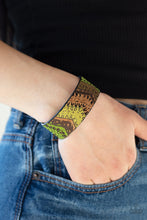Load image into Gallery viewer, Paparazzi Jewelry &amp; Accessories - Come Uncorked - Green Cork Bracelet. Bling By Titia Boutique