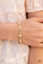 Load image into Gallery viewer, Paparazzi Jewelry &amp; Accessories - Fiercely 5th Avenue - June 2021. Bling By Titia Boutique