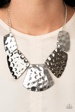 Load image into Gallery viewer, Paparazzi Jewelry &amp; Accessories - HAUTE Plates - Silver Necklace. Bling By Titia Boutique