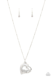 Paparazzi Jewelry & Accessories - A Mothers Heart - White Necklace. Bling By Titia Boutique