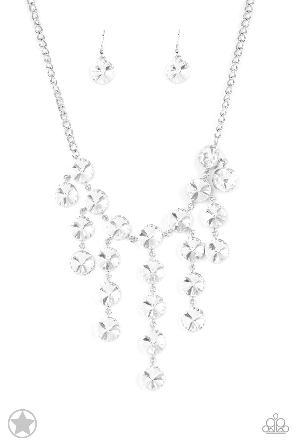 Paparazzi Jewelry & Accessories - Spotlight Stunner - Silver Necklace. Bling By Titia Boutique
